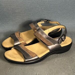 SAS Women’s Two Toned Nudu Heel Strap Sandals Size 8 Slim